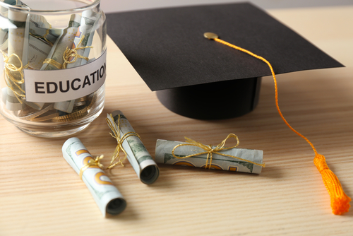 Are Scholarships or Grants Offered to Students Who Enroll in an Online College